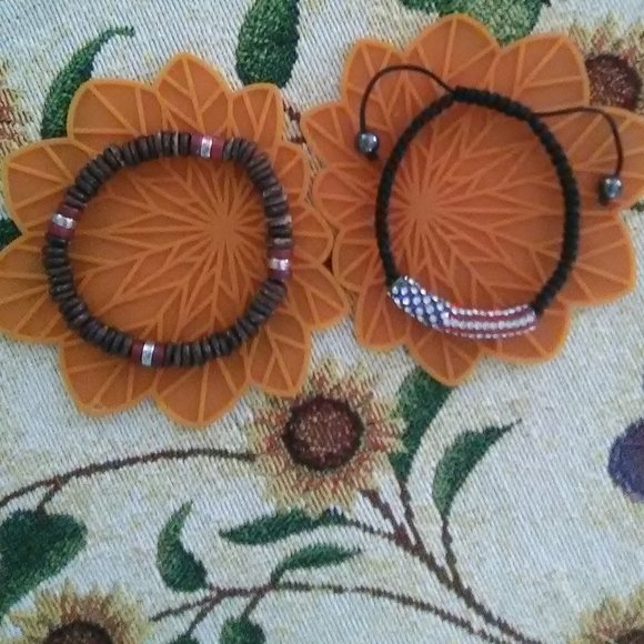 '60s Bracelets/2 - Picture 1 of 3